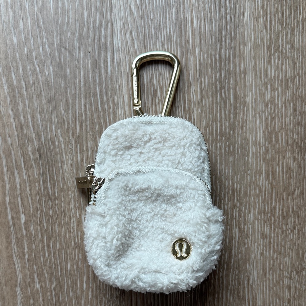 lululemon athletica Cream Mini Pouch